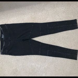 black distressed leggings